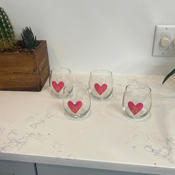 Anthropologie Accents Anthropologie Valentine Wine Glasses Poshmark